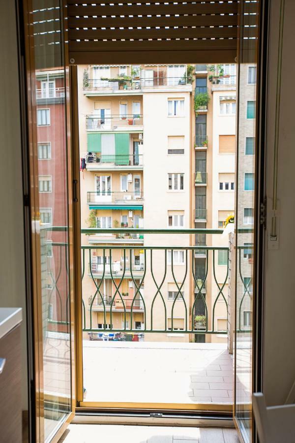 Lorenteggio Studio Apt Milán Exterior foto