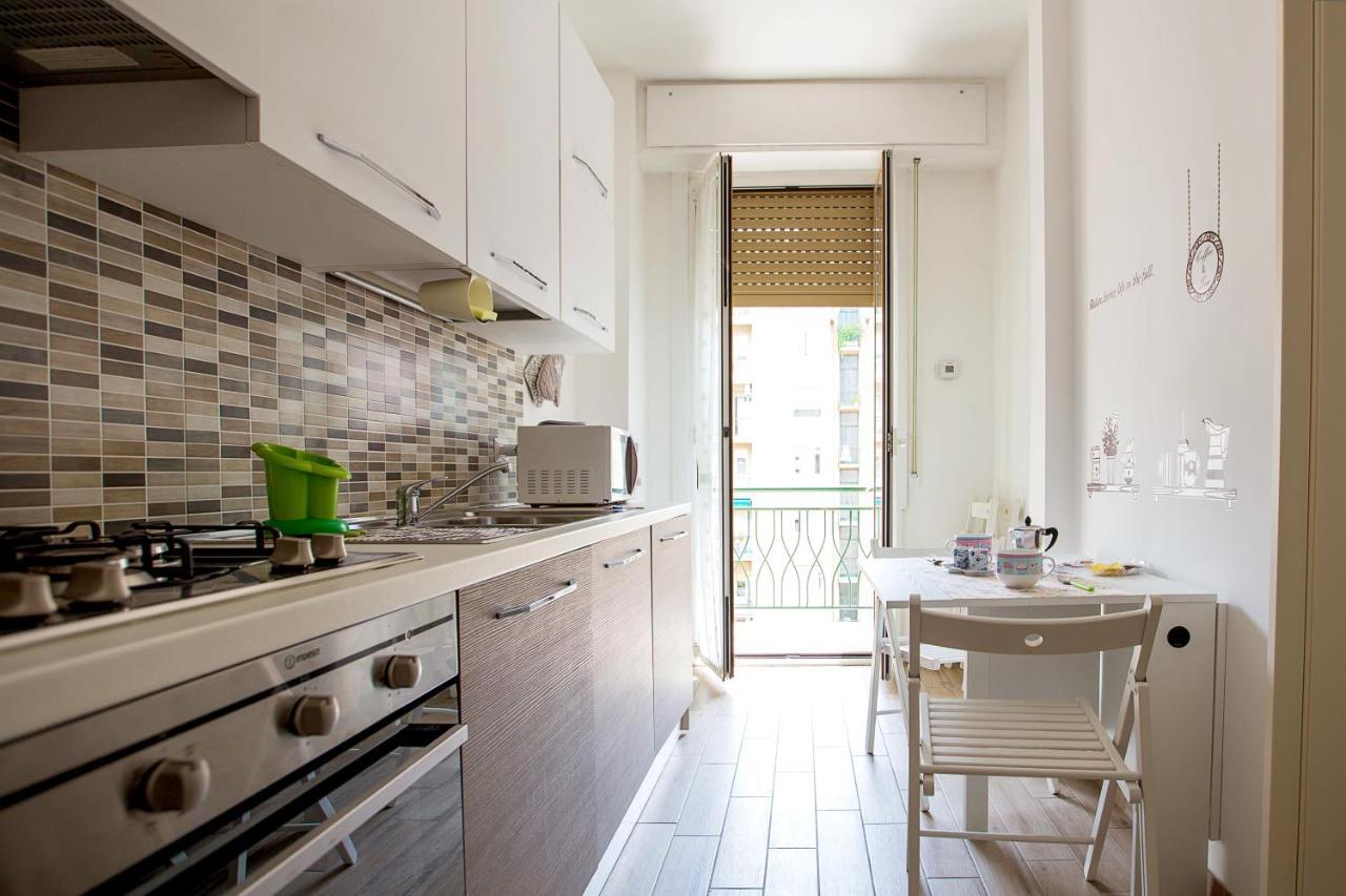 Lorenteggio Studio Apt Milán Exterior foto